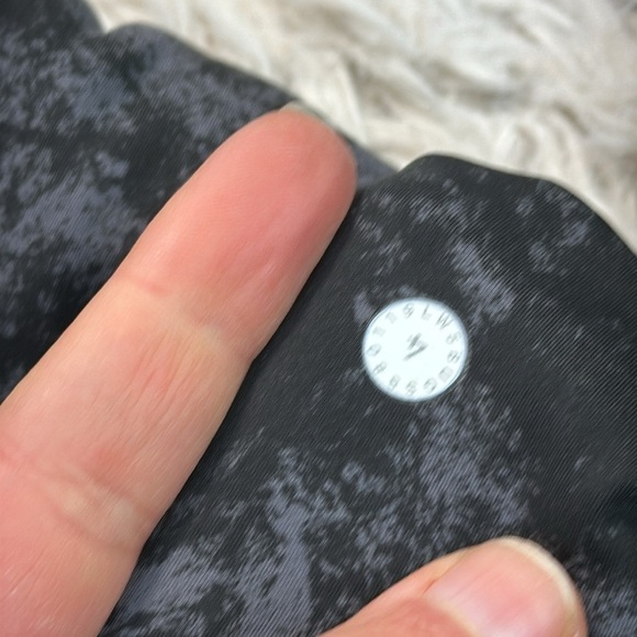 Lululemon Fast & Free 7/8 Tight II *Nulux 25" - Picture 4 of 6